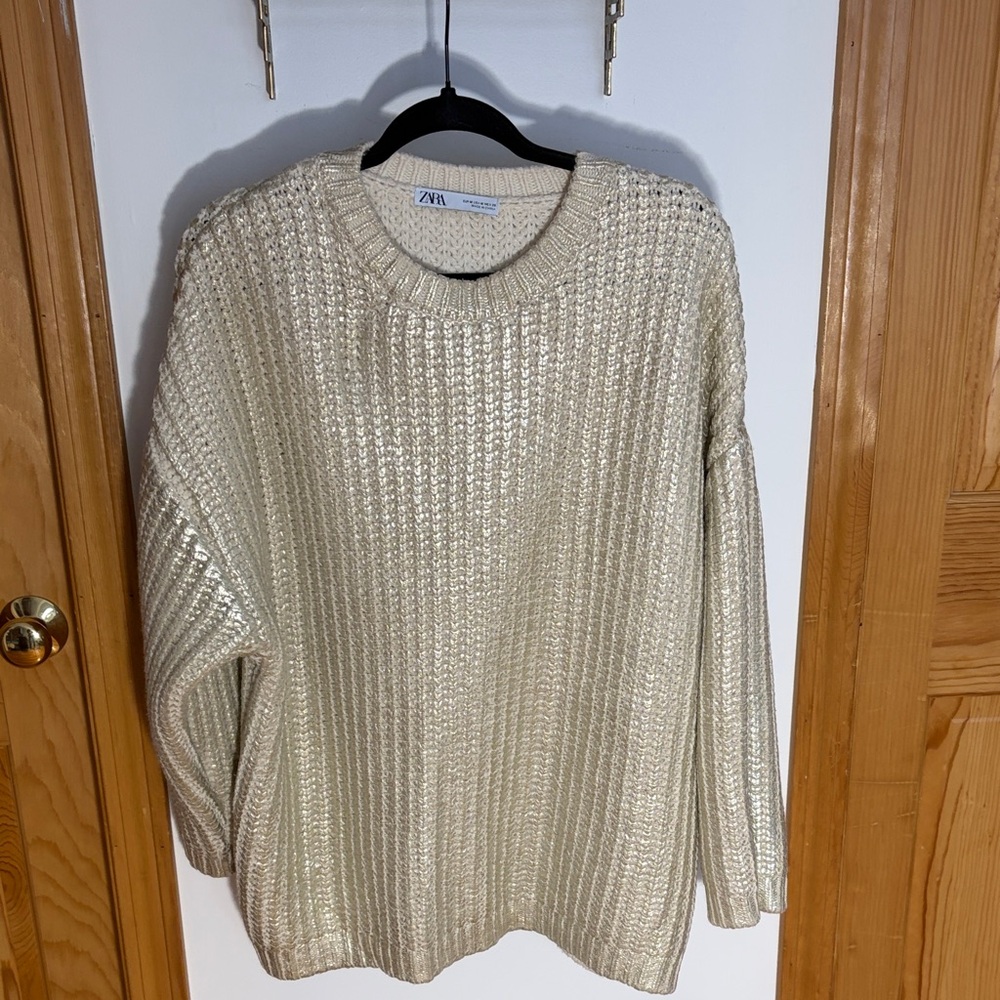 ZARA WOMAN OVERSIZED FOIL KNIT SWEATER SZ M